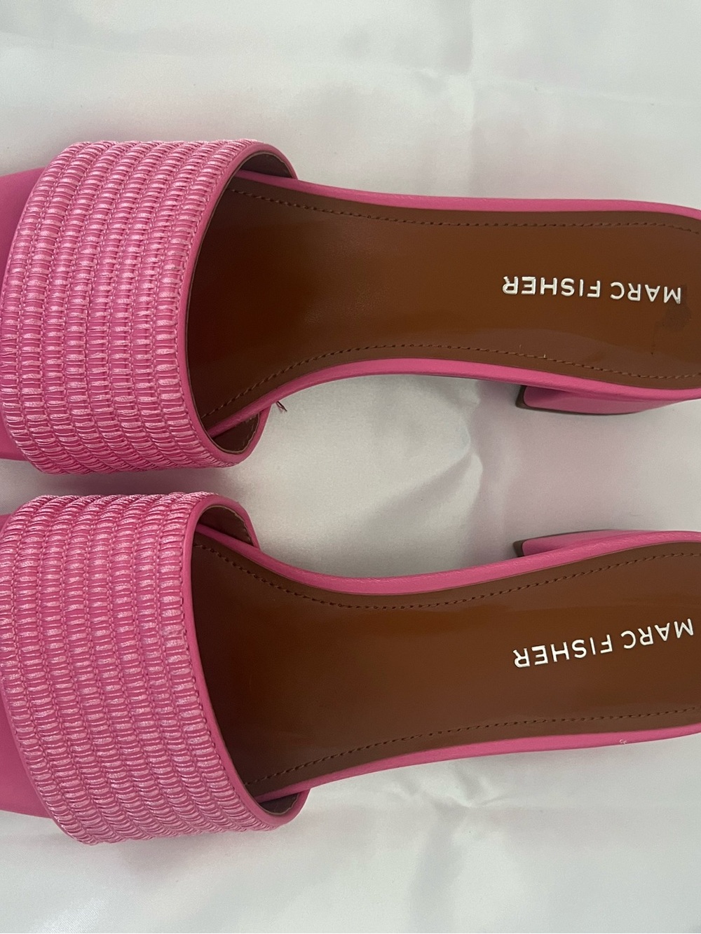Marc Fisher Pink Slide Sandals Women’s Size 9M - Picture 2 of 5